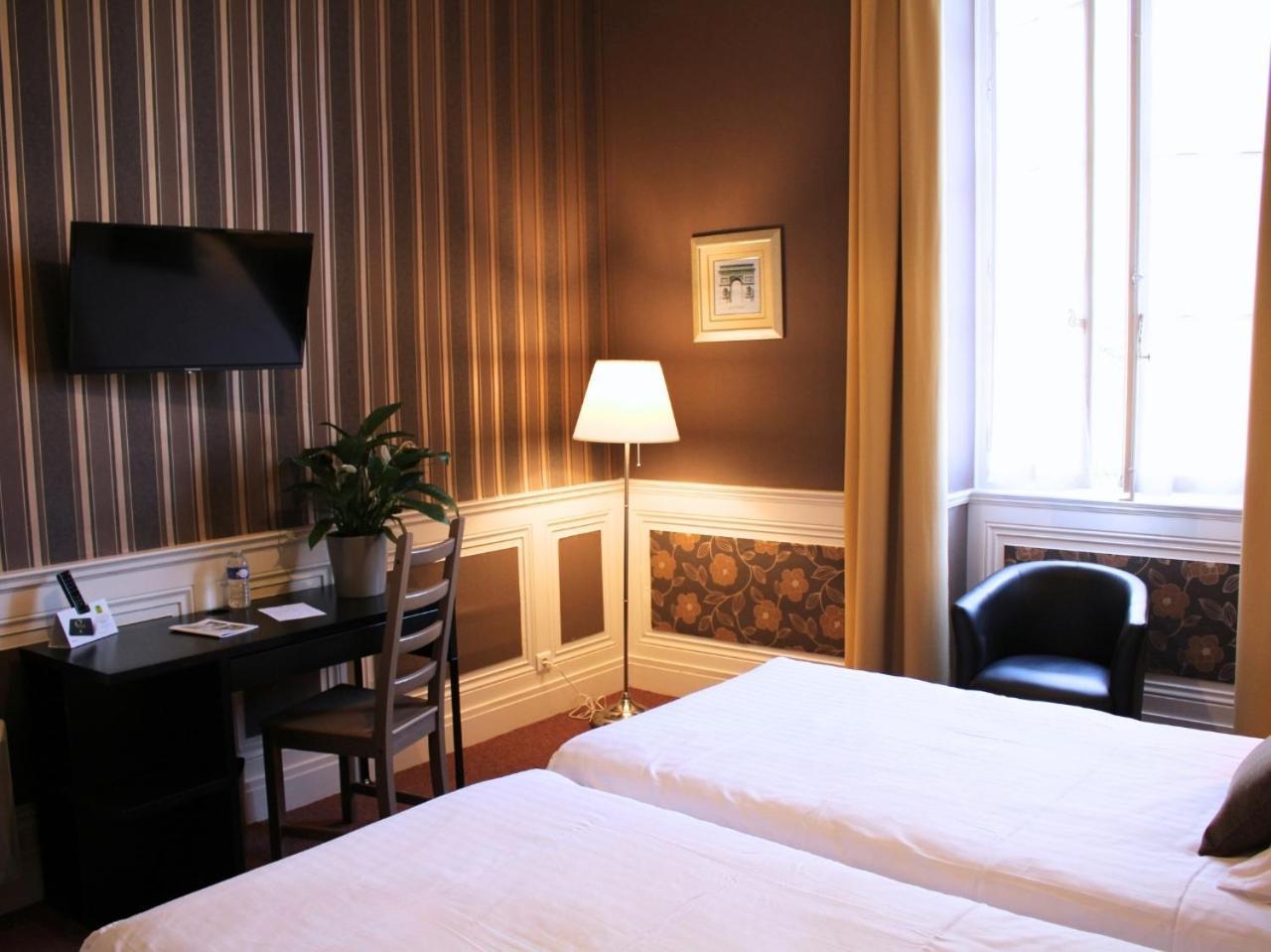 Logis Grand Hôtel Bourbon-Lancy Exterior foto