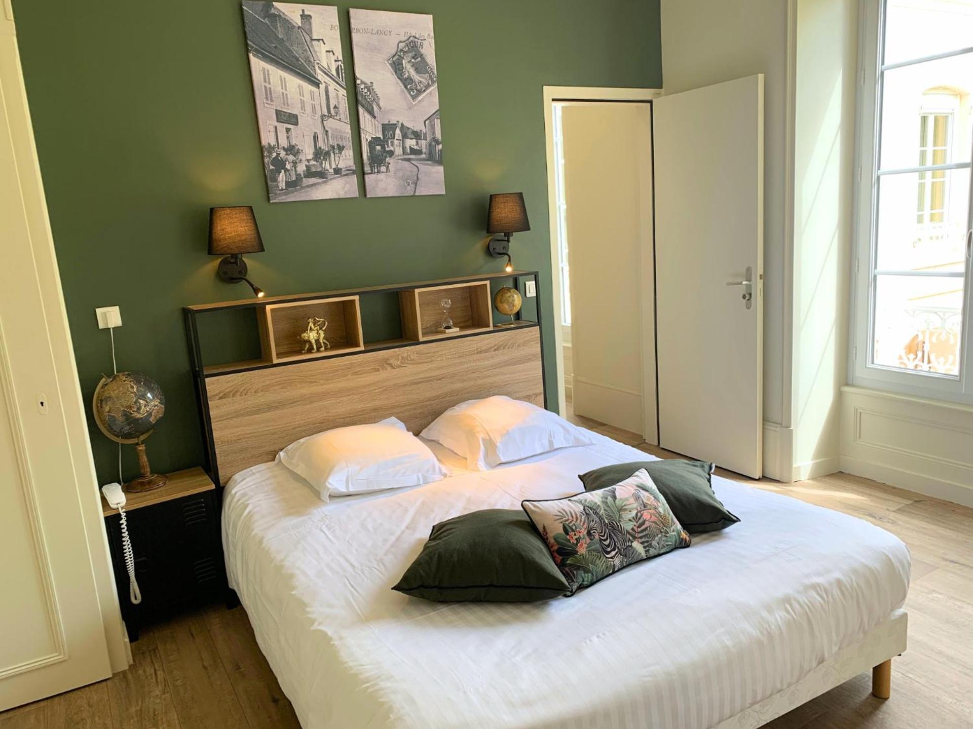 Logis Grand Hôtel Bourbon-Lancy Exterior foto